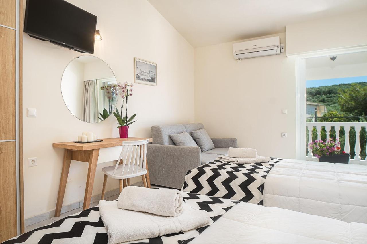 Sunrise Rent Rooms Amoudi Exteriér fotografie