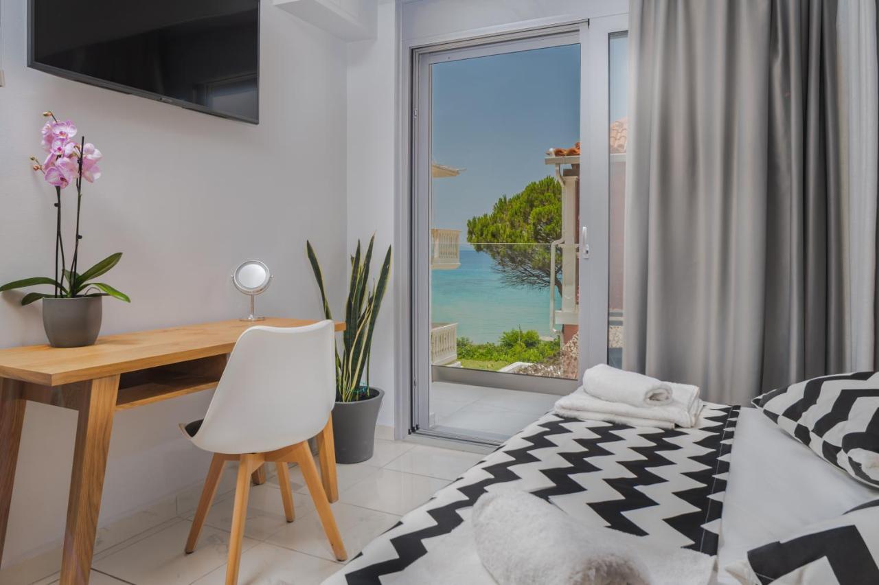 Sunrise Rent Rooms Amoudi Exteriér fotografie